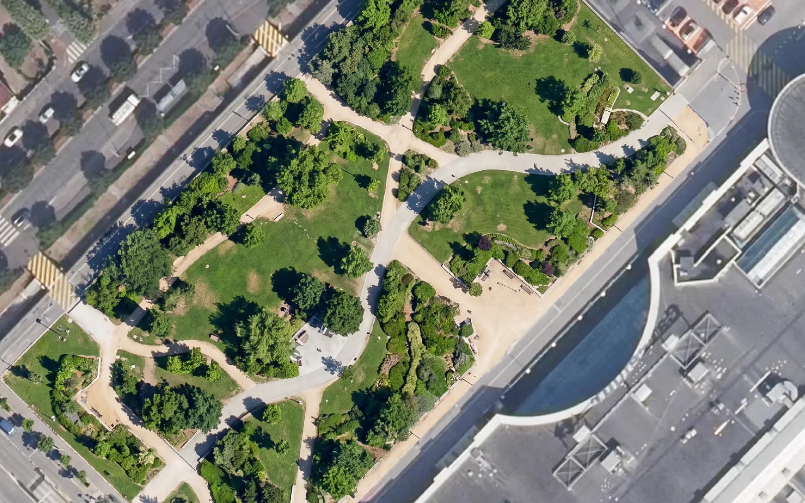 AI Edit turns a car park in Montesson into a public park