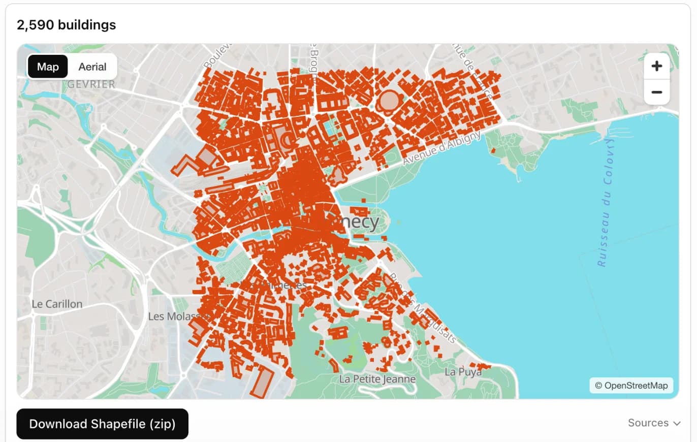 ChatGPT answer from TerraLab: a map of Annecy with 2,590 buildings and a Download Shapefile button