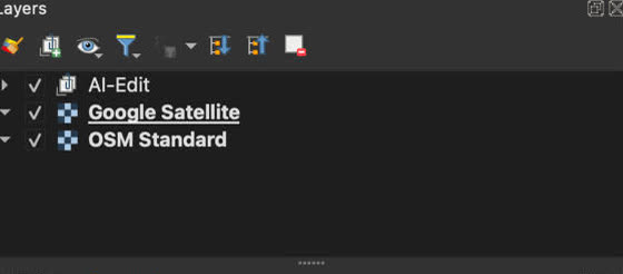 Panneau Couches : Google Satellite au-dessus, OSM Standard en dessous