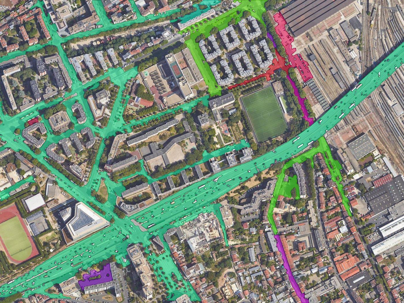 Urban roads before and after automatic detection (after)