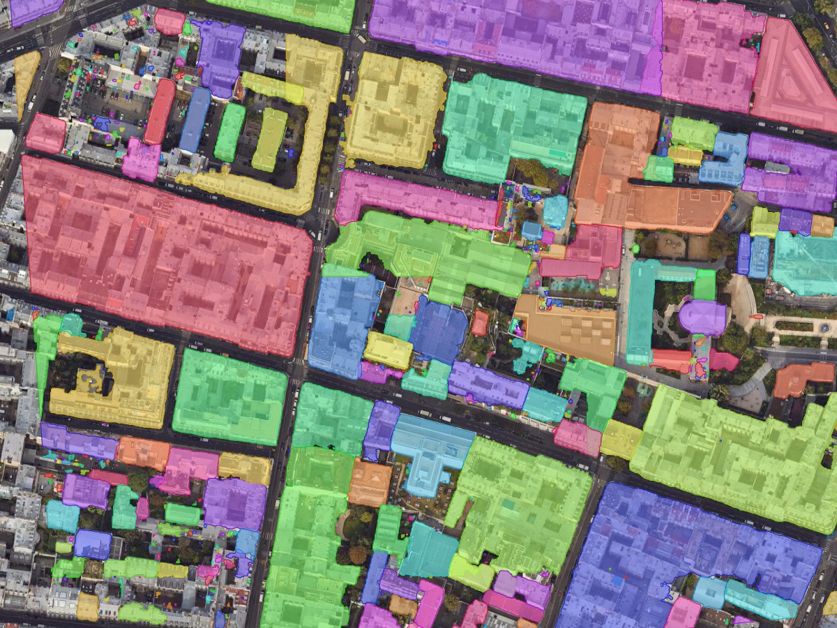 Dense Parisian city blocks before and after automatic building detection (after)