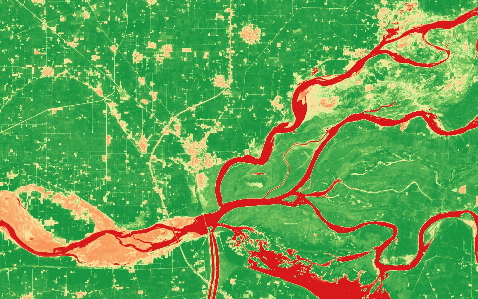 Sentinel-2 image of farmland around the Harike wetland in Punjab, India, where two rivers meet, then the same view as an NDVI map: fields in dark green, villages and sand in pale orange, rivers and the reservoir in red. (after)